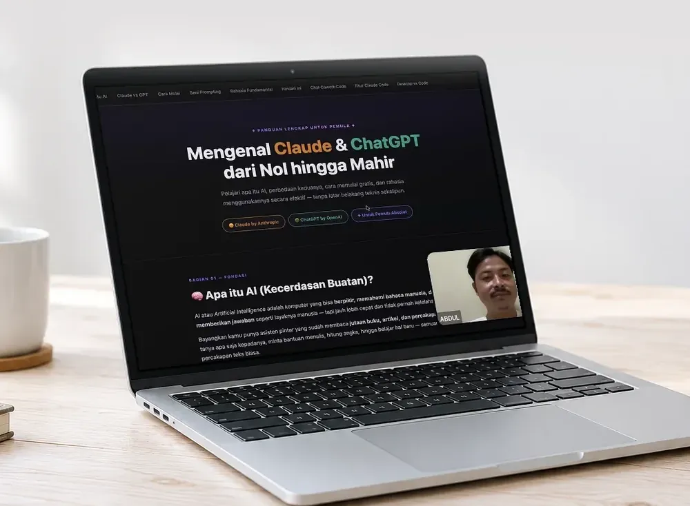 Laptop menampilkan materi Mengenal Claude dan ChatGPT dari kelas Career Code Club